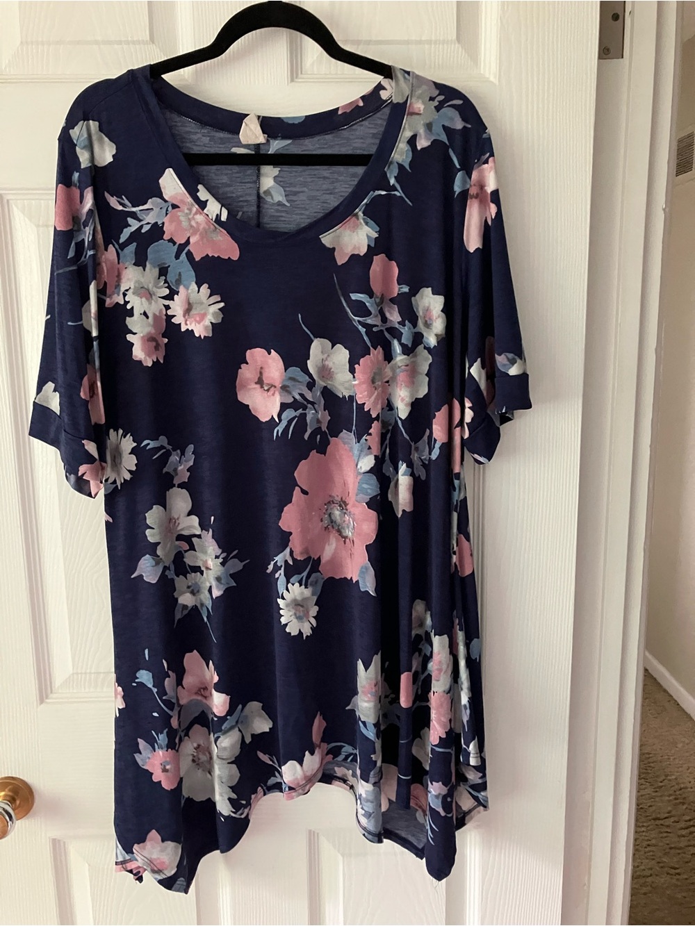 Navy Floral V-Neck Tunic Top - Pink & White Blooms